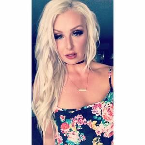 Meet your Posher, Casie